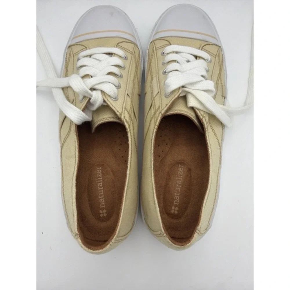 Naturalizer Gallagher Canvas Sneakers Womens 9M Beige Lace Up Comfort Shoes 1633